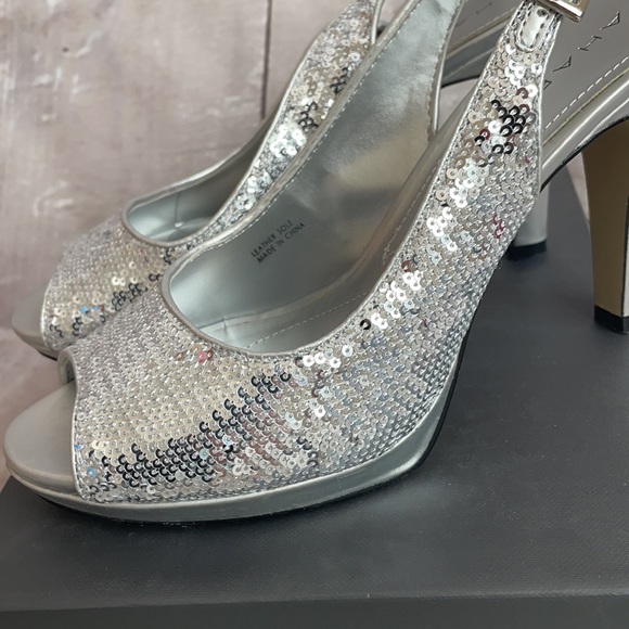 Tahari sequin silver heels in 7.5 - Picture 15 of 15